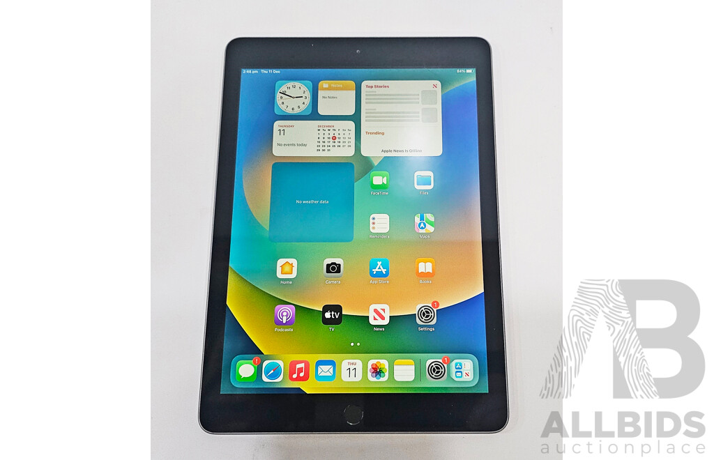 Apple (A1822) 9.7-Inch Wifi 32GB IPad (5th Generation) Crack