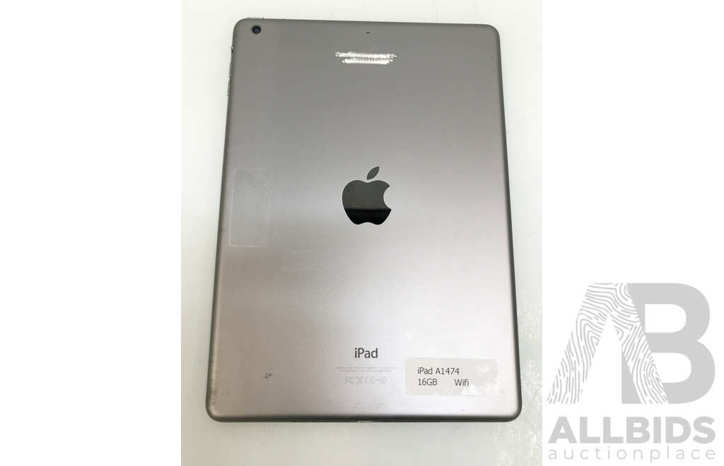Apple (A1474) 9.7 Inch WIFI 16GB IPad Air