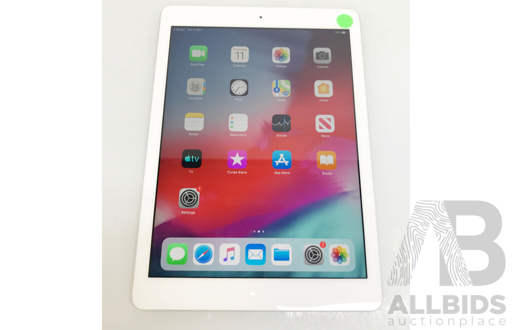 Apple (A1474) 9.7-Inch WIFI 32GB IPad Air