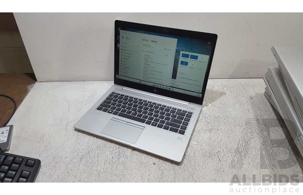 HP EliteBook mt45 AMD Ryzen 3 PRO (3300U) 2.10GHz-3.50GHz 4-Core APU 14-Inch Full HD (1080p) Mobile Thin Client Laptop