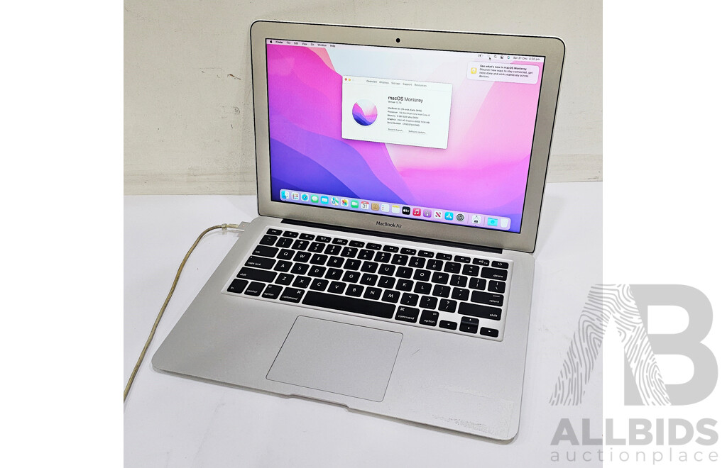 Apple (A1466) Intel Core I5 (5250U) 1.60GHz-2.70GHz 2-Core CPU13-Inch MacBook Air (Early-2015)