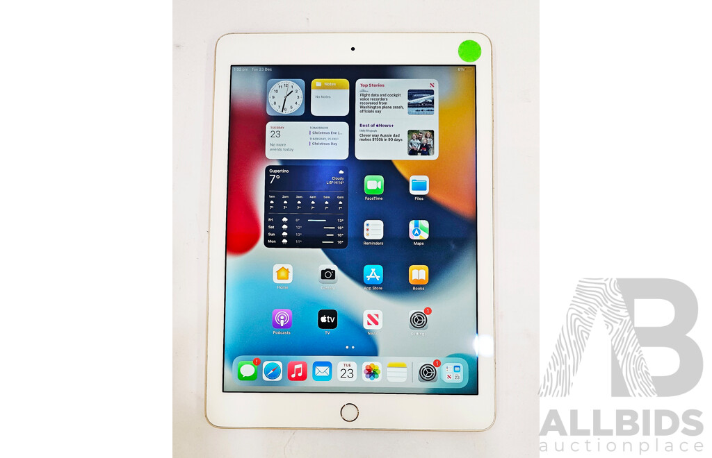 Apple (A1566) 9.7-Inch WIFI 32GB IPad Air 2