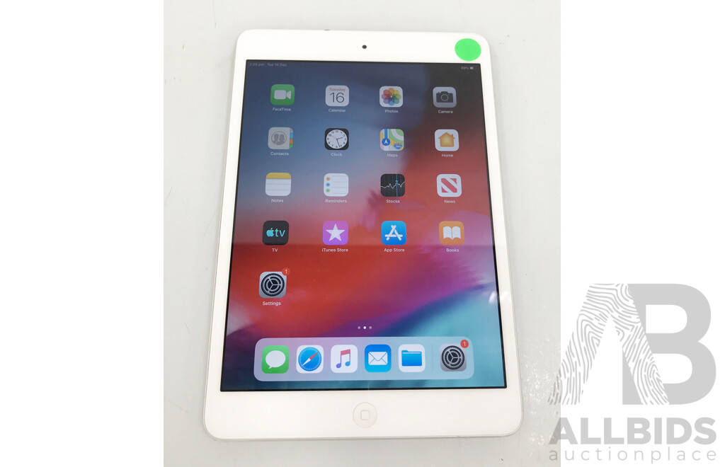 Apple (A1432) 7.9-Inch WiFi 16GB IPad-Mini