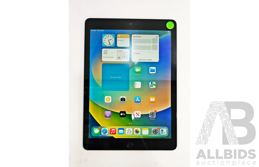 Apple (A1822) 9.7-Inch Wifi 128GB IPad (5th Generation)