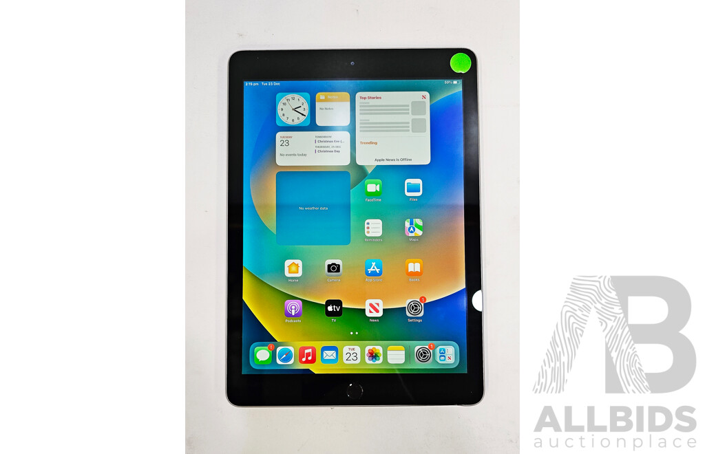 Apple (A1822) 9.7-Inch Wifi 32GB IPad (5th Generation)