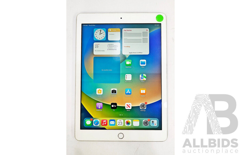 Apple (A1822) 9.7-Inch Wifi 32GB IPad (5th Generation)