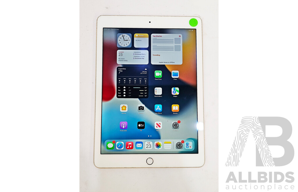 Apple (A1566) 9.7-Inch WIFI 32GB IPad Air 2