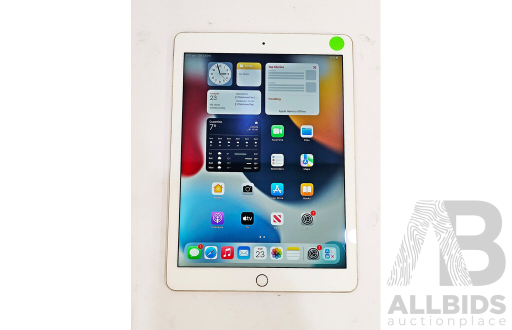 Apple (A1566) 9.7-Inch WIFI 32GB IPad Air 2