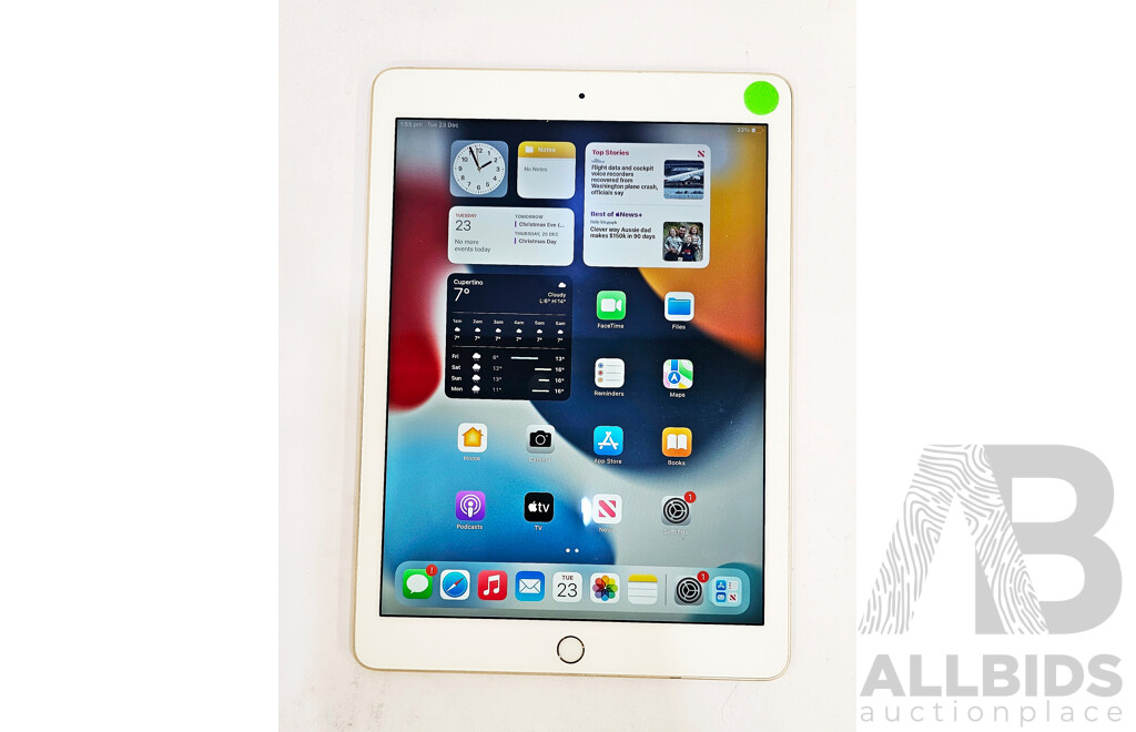 Apple (A1566) 9.7-Inch WIFI 128GB IPad Air 2