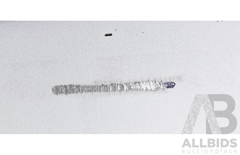 Apple (A1474) 9.7-Inch WIFI 16GB IPad Air