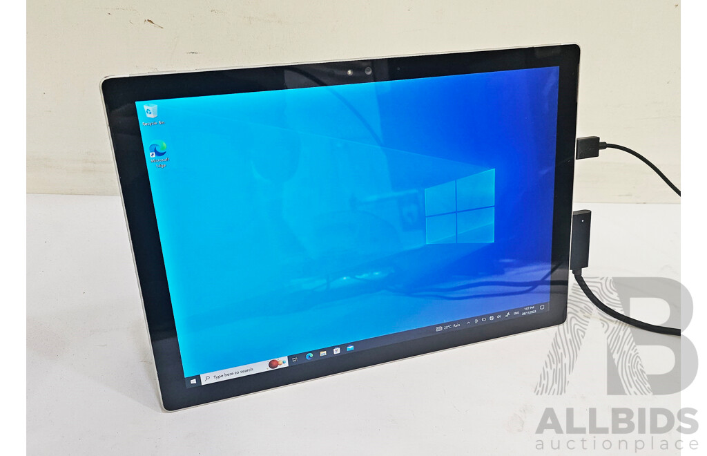 Microsoft (1724) Surface Pro 4 Intel Core I5 (6300U) 2.40GHz-3.00GHz 2-Core CPU 128GB 12-Inch Touchscreen Detachable Laptop