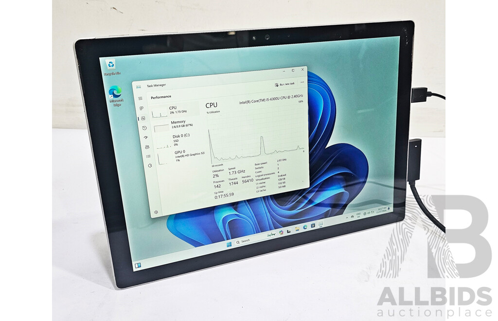Microsoft (1724) Surface Pro 4 Intel Core I5 (6300U) 2.40GHz-3.00GHz 2-Core CPU 128GB 12-Inch Touchscreen Detachable Laptop