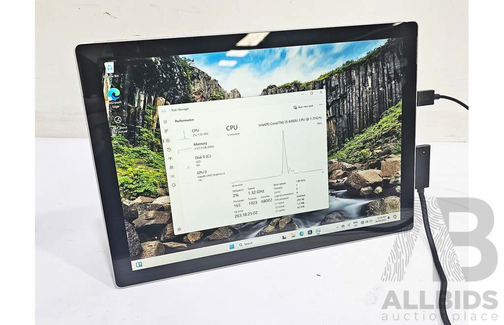 Microsoft (1796) Surface Pro 6 Intel Core I5 (8350U) 1.70GHz-3.60GHz 4-Core CPU 128GB 12.3-Inch Touchscreen Detachable Laptop