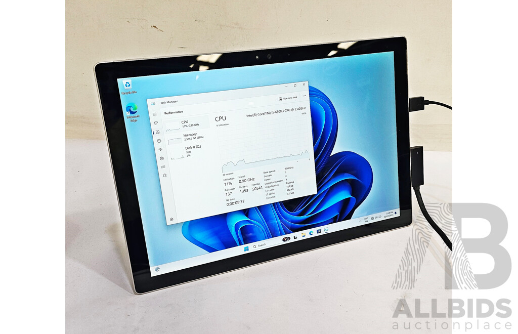 Microsoft (1724) Surface Pro 4 Intel Core I5 (6300U) 2.40GHz-3.00GHz 2-Core CPU 128GB 12-Inch Touchscreen Detachable Laptop