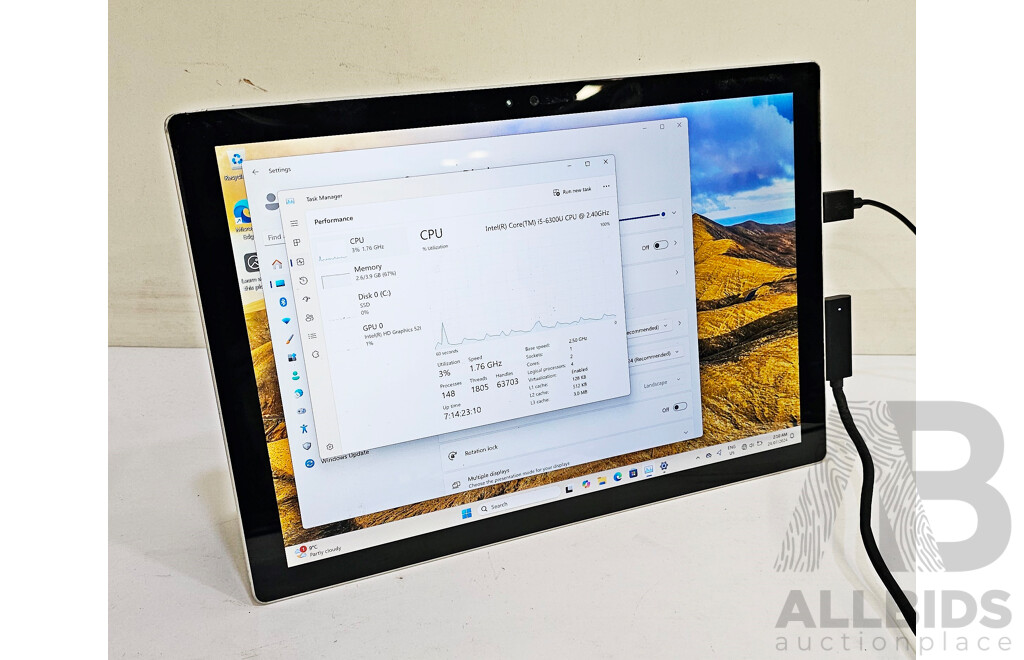 Microsoft (1724) Surface Pro 4 Intel Core I5 (6300U) 2.40GHz-3.00GHz 2-Core CPU 128GB 12-Inch Touchscreen Detachable Laptop
