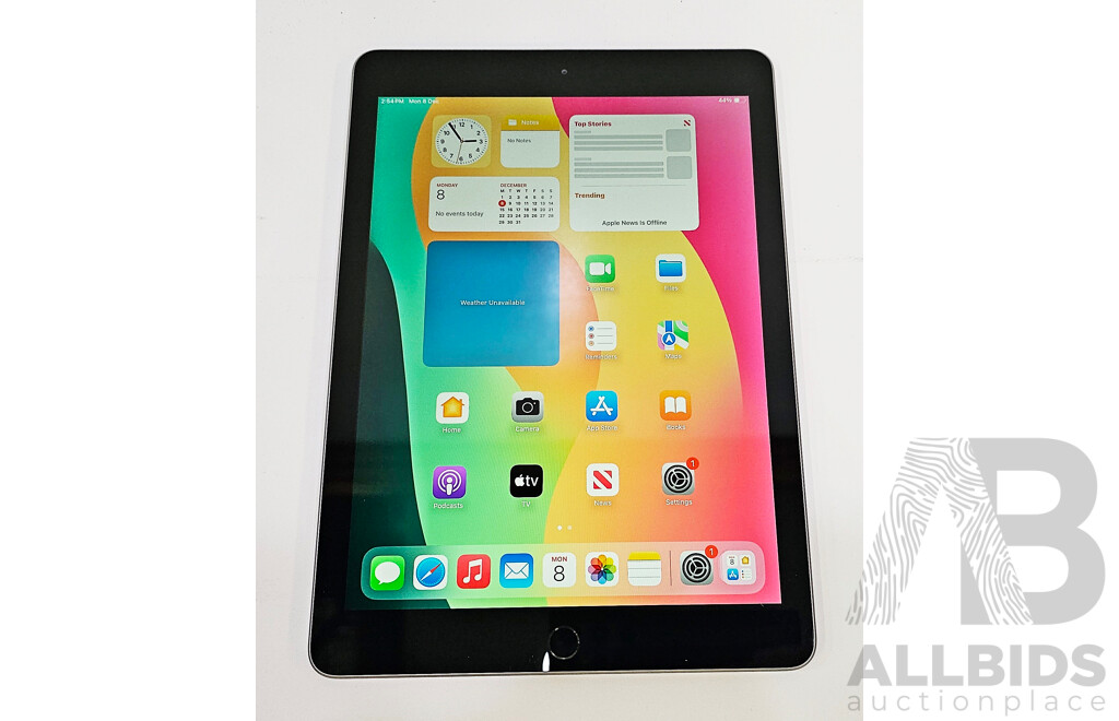 Apple (A1893) 9.7-Inch Wi-Fi 32GB IPad (6th Gen)