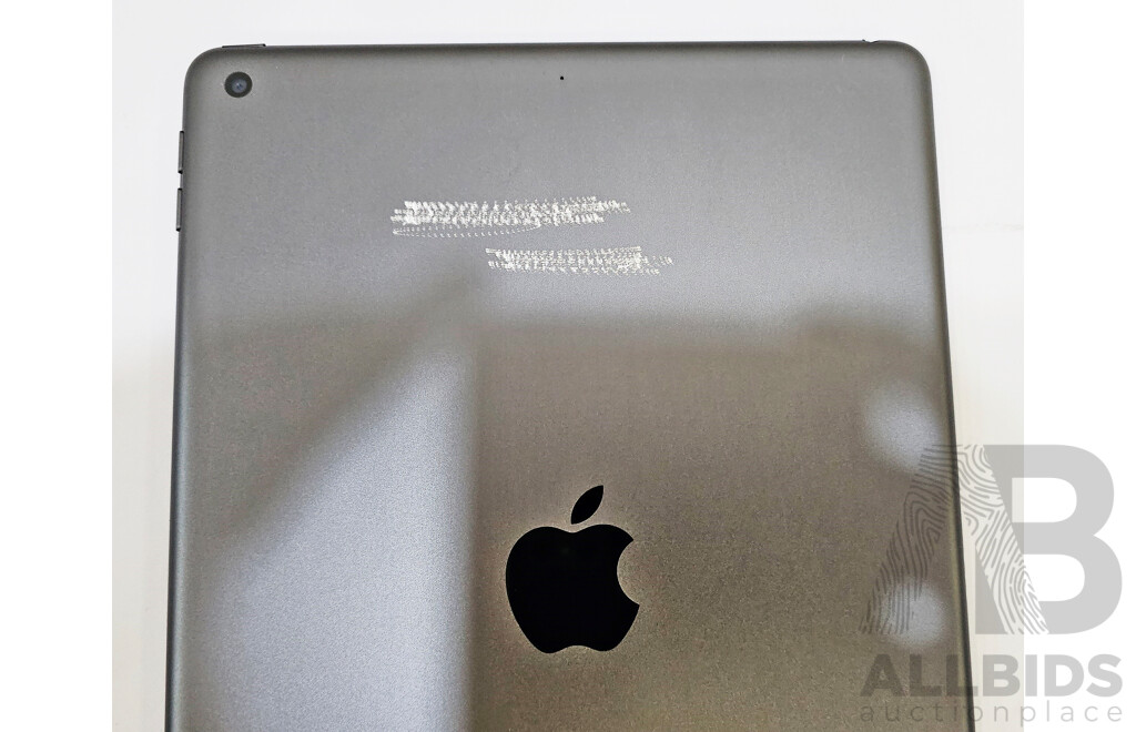 Apple (A2197) 10.2-Inch Wi-Fi 128GB IPad 7th Gen