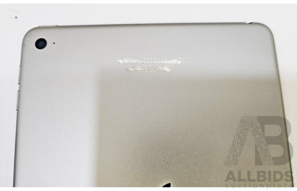 Apple (A1538) 7.9-Inch Wi-Fi 128GB IPad Mini 4