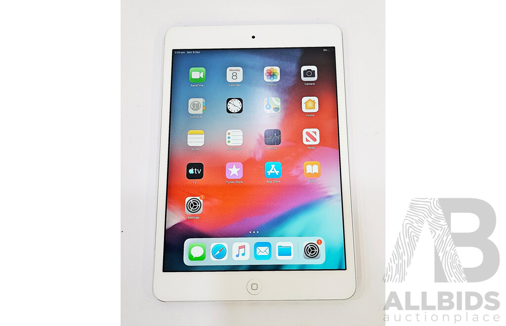 Apple (A1489) 7.9-Inch 16GB Wi-Fi IPad Mini 2