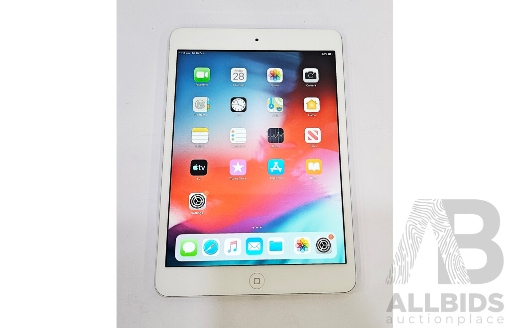 Apple (A1489) 7.9-Inch 32GB Wi-Fi IPad Mini 2