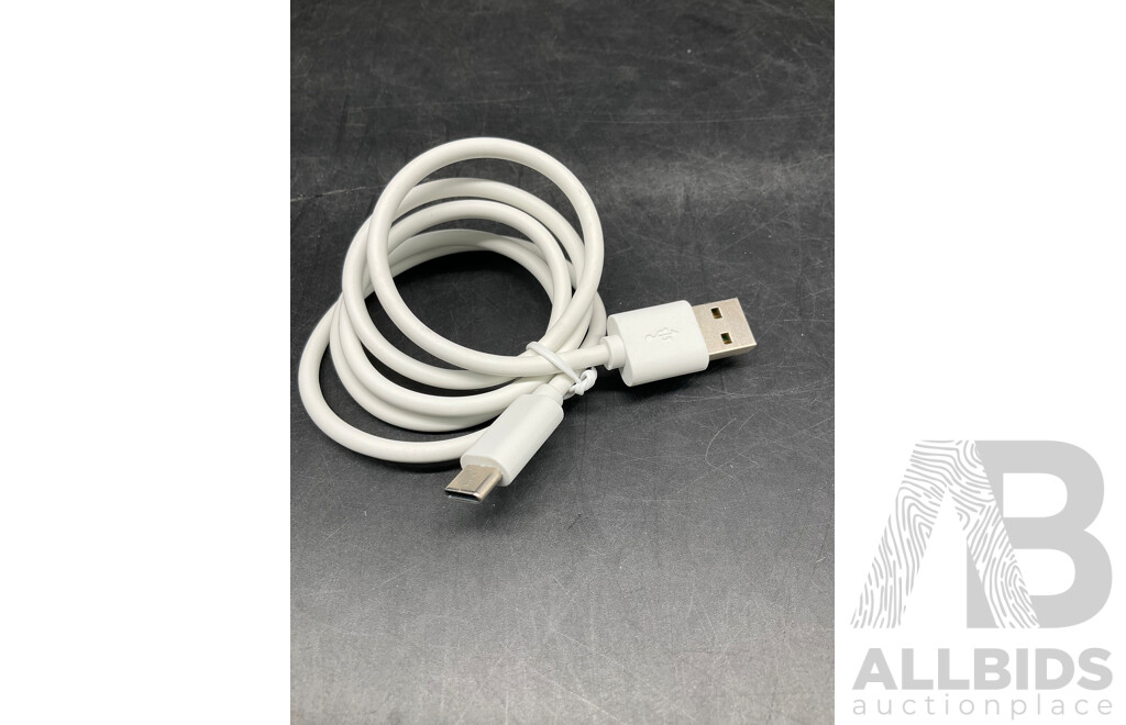 BULK LOT of USB C Cable and Zip Lock Bag - Approx 100 Each - LOT of 2