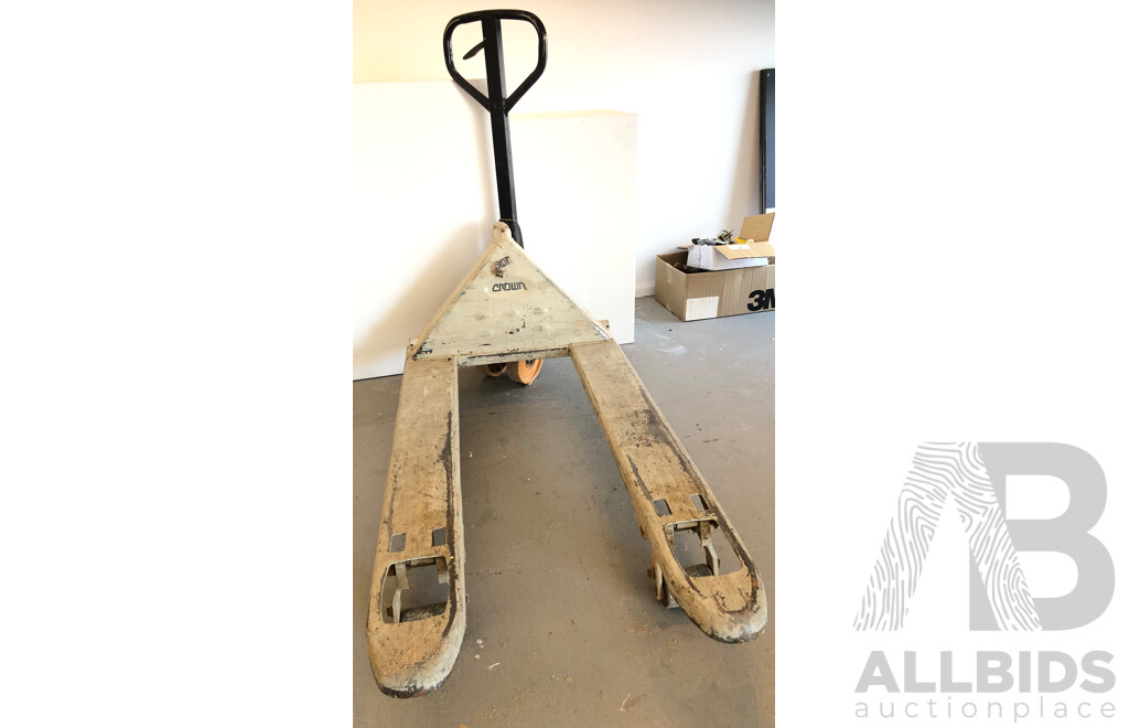 Crown Hydraulic Pallet Jacket