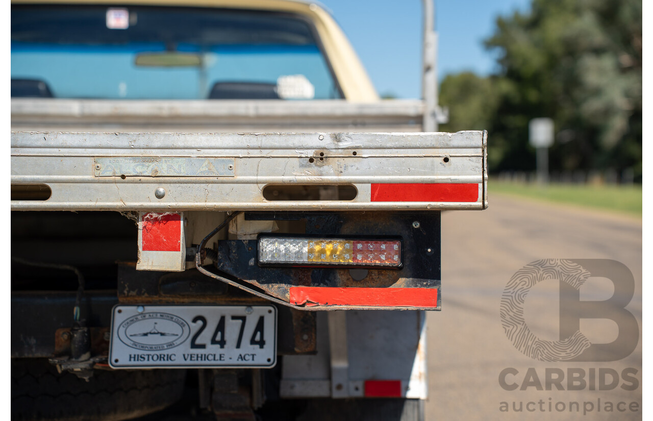 9/1978 Holden HZ One Tonner 2d Tray Back Utility Cream 3.3L