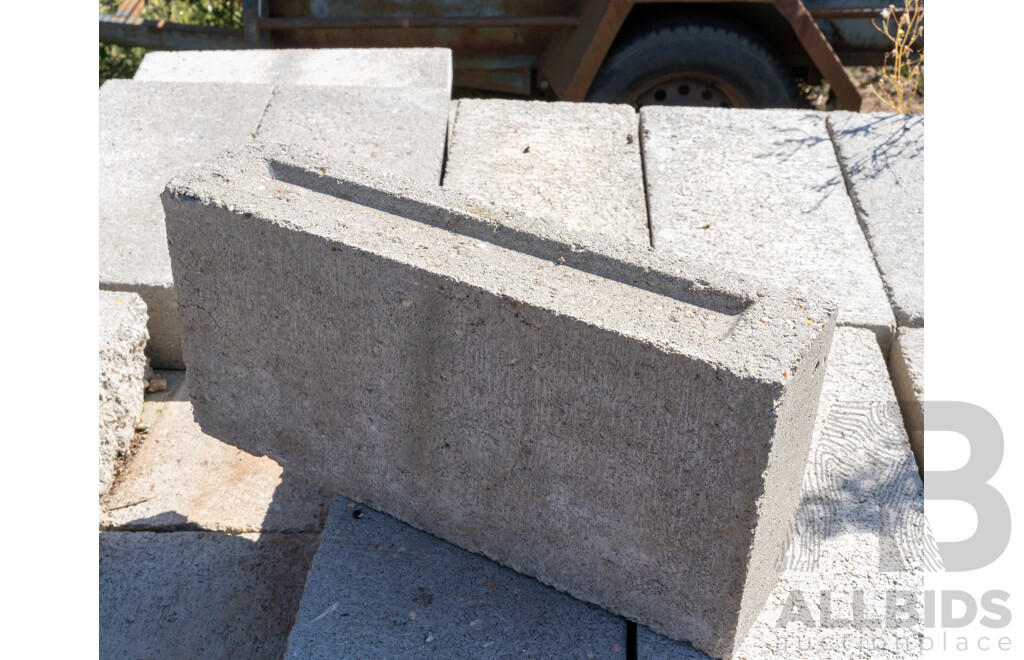 Job Lot Quantity of 4 Pallets of Besser Blocks ETC