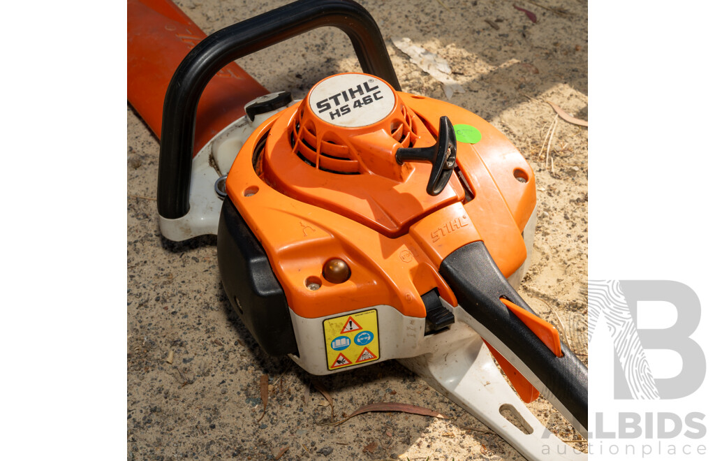 Stihl HS 46C, 2 Stroke Petrol Hedge Trimmer with Blade Cover ETC
