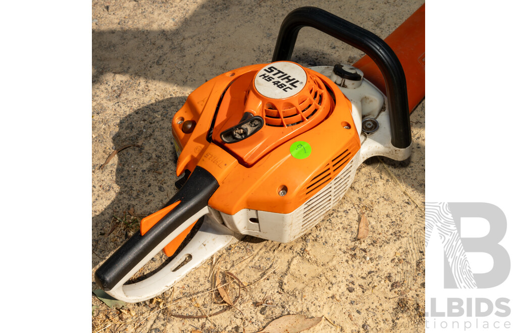 Stihl HS 46C, 2 Stroke Petrol Hedge Trimmer with Blade Cover ETC