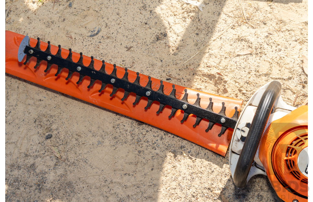 Stihl HS 46C, 2 Stroke Petrol Hedge Trimmer with Blade Cover ETC