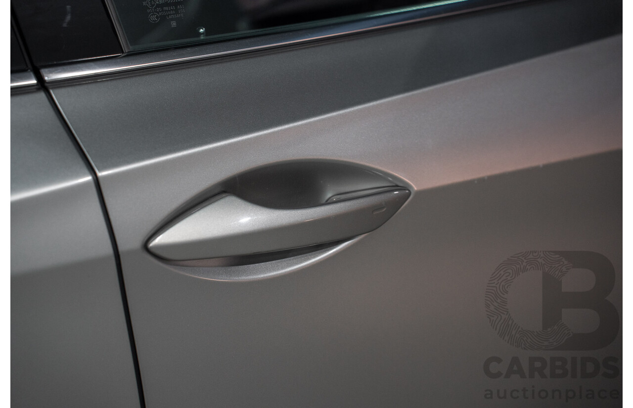 11/2016 Lexus Rx350 Sports Luxury (AWD) GGL25R MY17 4d Wagon Sonic Titanium Metallic V6 3.5L