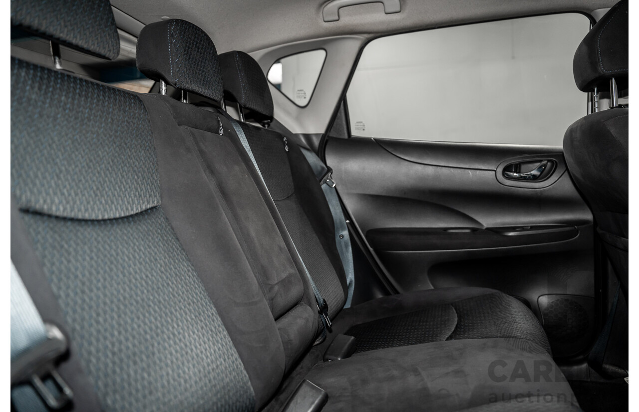 6/2014 Nissan Pulsar ST-L C12 5d Hatchback Polar White 1.8L