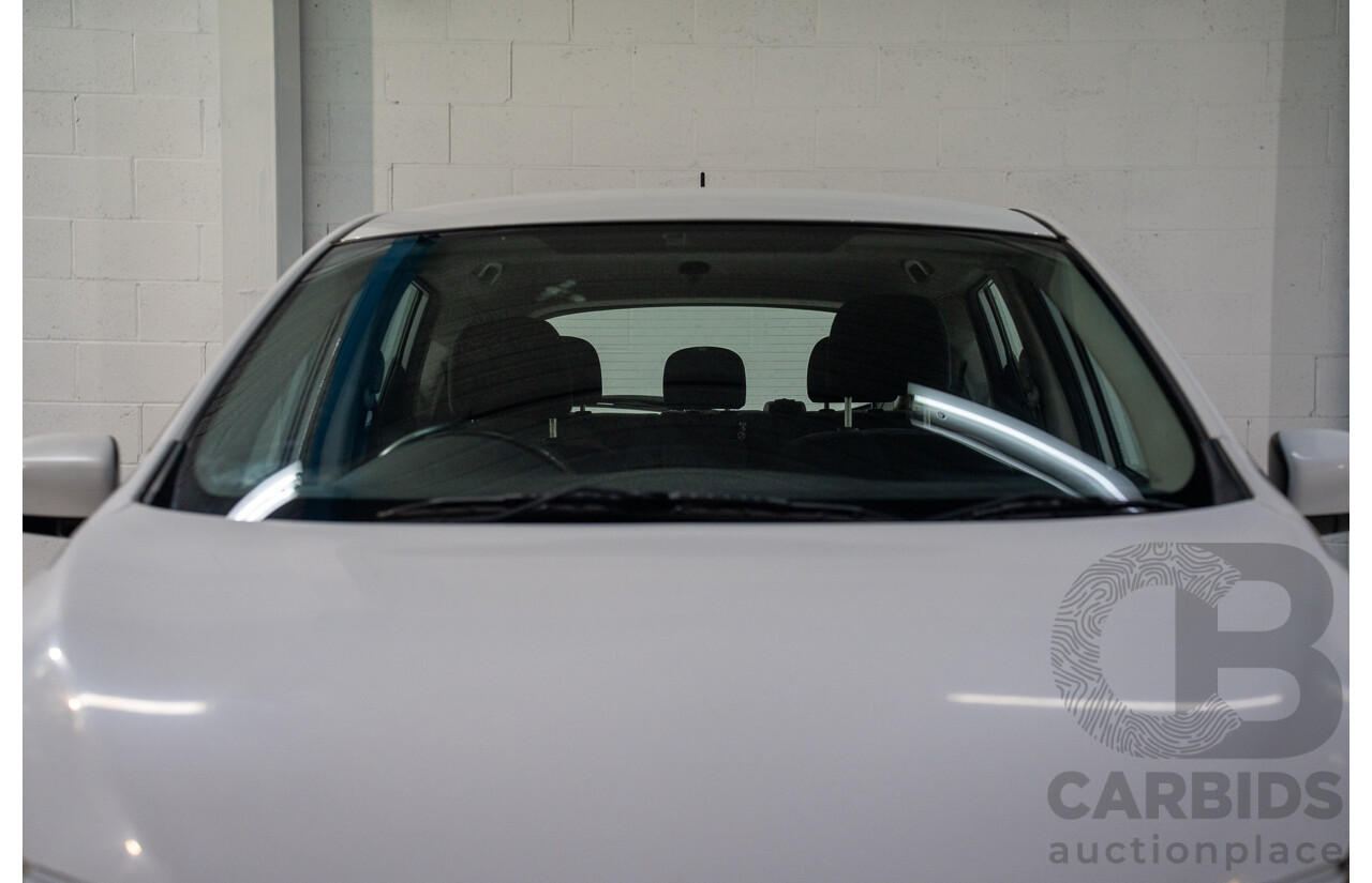 6/2014 Nissan Pulsar ST-L C12 5d Hatchback Polar White 1.8L