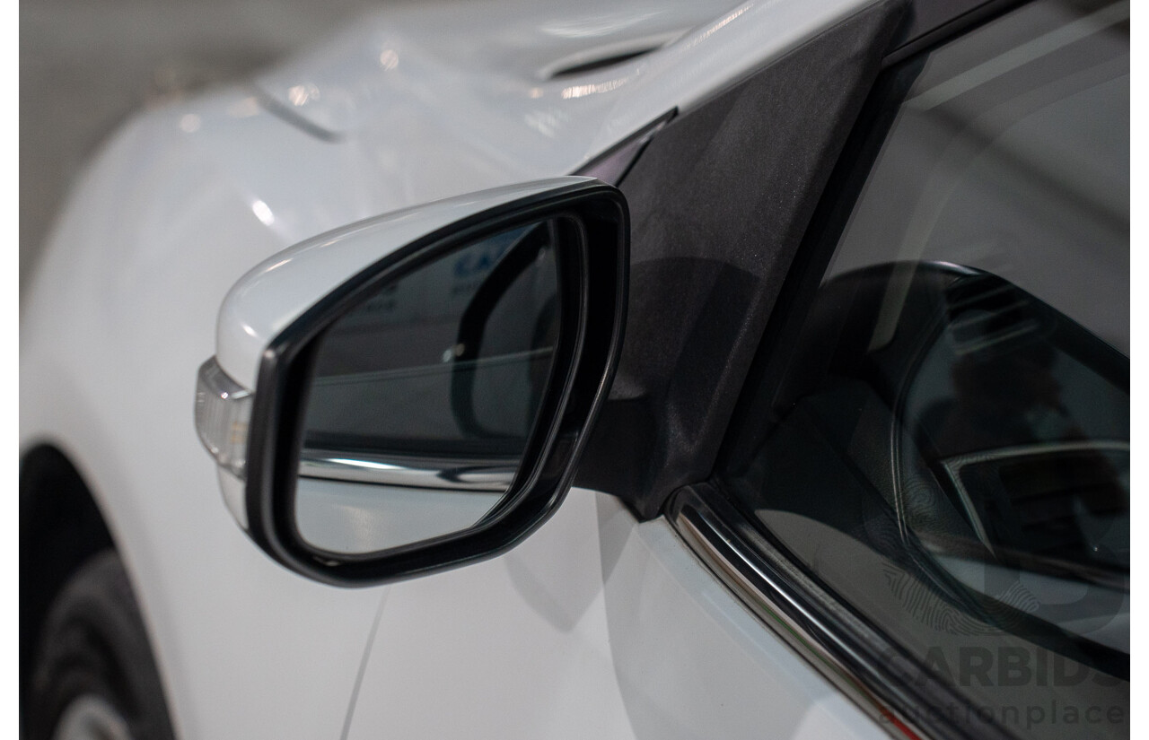 6/2014 Nissan Pulsar ST-L C12 5d Hatchback Polar White 1.8L