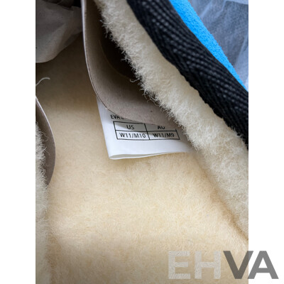 TEAM KICKS MR. PERFECT Unisex Scuff Slippers Size US W11/M10 X2 and US W13/M11 X2 - Lot of 4