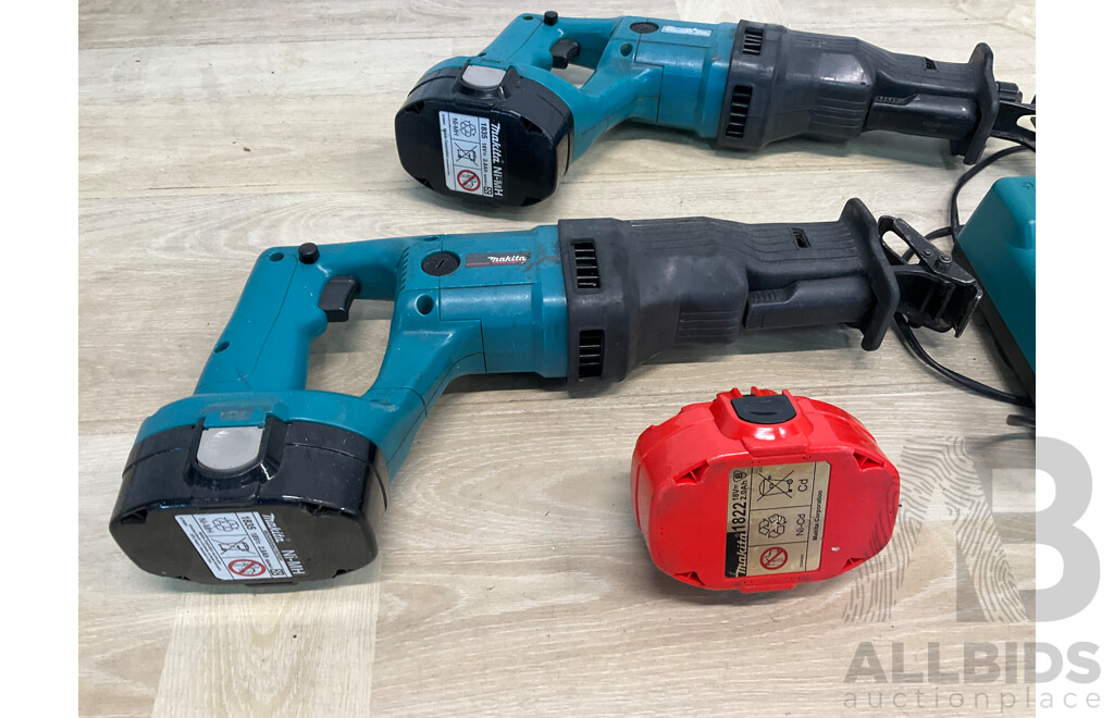 MAKITA (JR180D) 18V Cordless Reciprocating Saw X2, 3x Battery and MAKITA Battery Charger (DC1804T) - Lot of 6