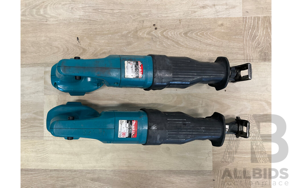 MAKITA  (JR180D) 18V Cordless Reciprocating Saw X2, 3x Battery and MAKITA Battery Charger (DC1804T) - Lot of 6