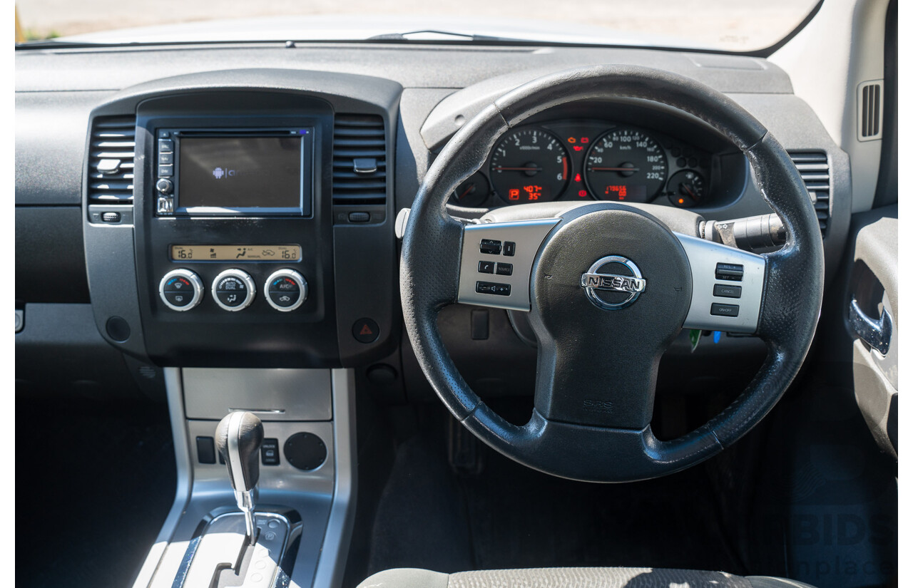 01/2013 Nissan Navara ST (4x2) D40 MY12 Dual Cab P/Up Silver Lightning Metallic Turbo Diesel 2.5L