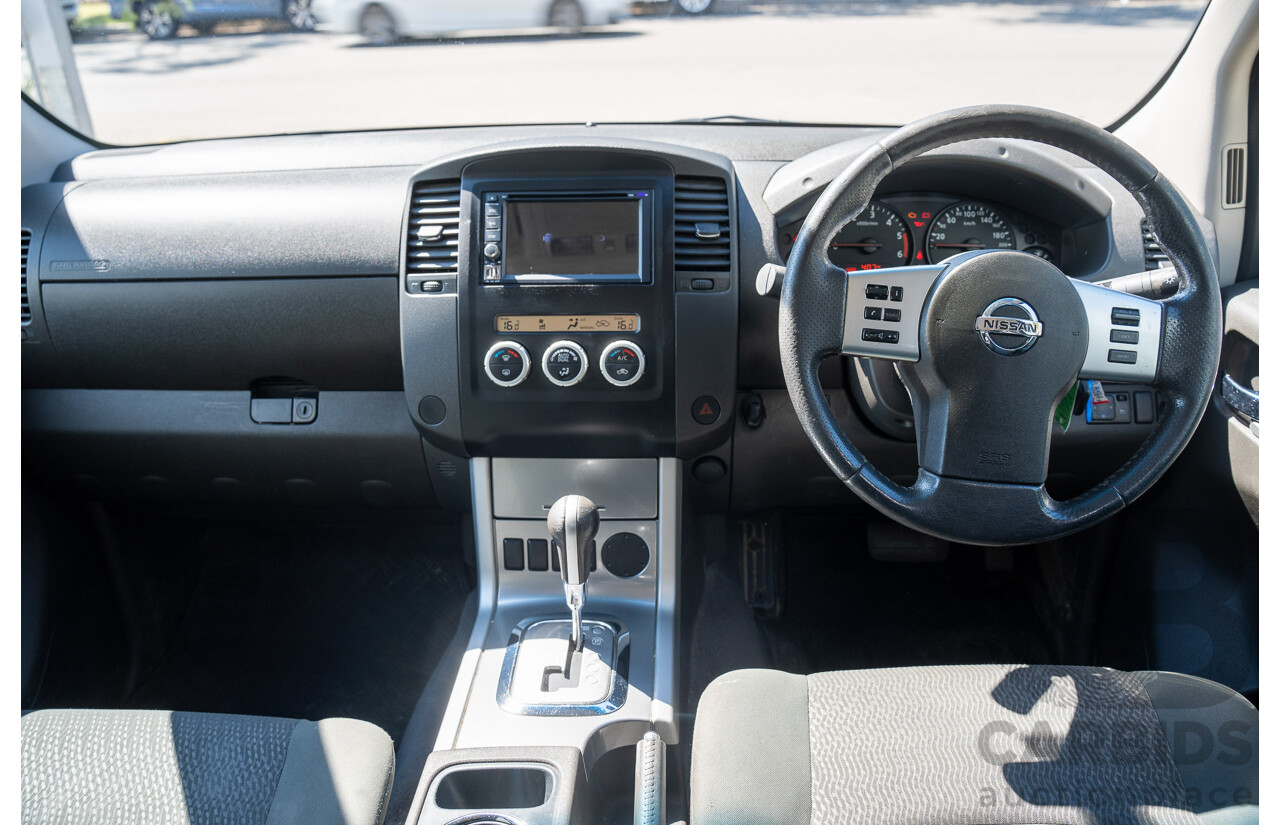 01/2013 Nissan Navara ST (4x2) D40 MY12 Dual Cab P/Up Silver Lightning Metallic Turbo Diesel 2.5L