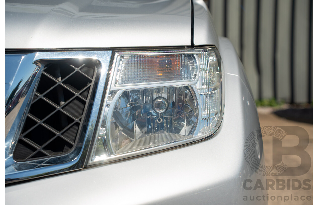 01/2013 Nissan Navara ST (4x2) D40 MY12 Dual Cab P/Up Silver Lightning Metallic Turbo Diesel 2.5L