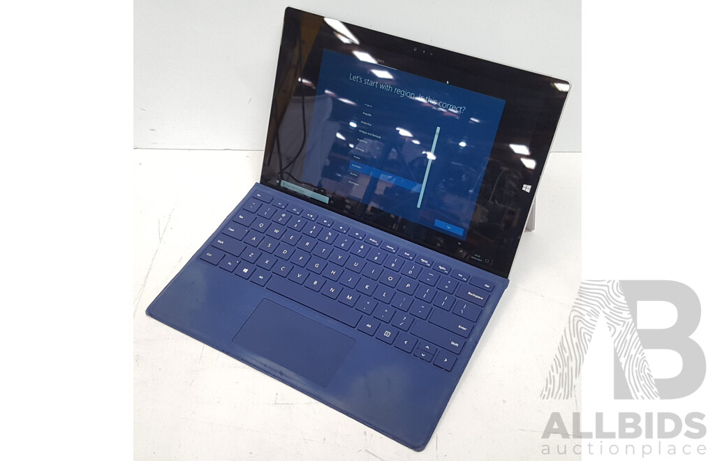 Microsoft (1631) Surface Pro 3 Intel Core i7 (4650U) 1.70GHz-3.30GHz 2-Core CPU 512GB 12-Inch Touchscreen Detachable Laptop