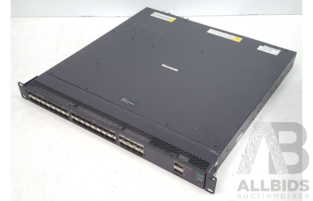 HP (JG896A) FlexFabric 5700-40XG-2QSFP+ Switch