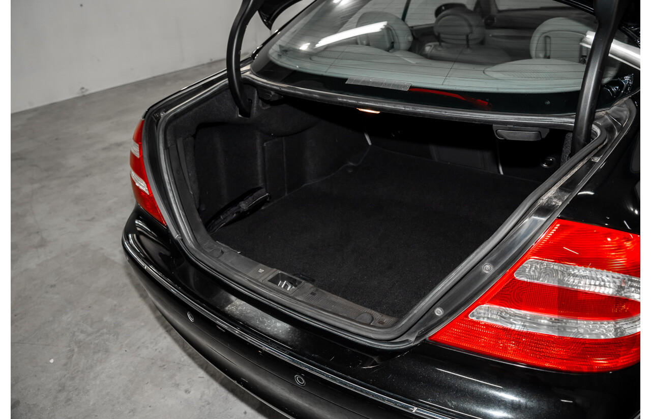 2/2005 Mercedes-Benz CLK200K Elegance C209 2d Coupe Obsidian Black Metallic Supercharged 1.8L