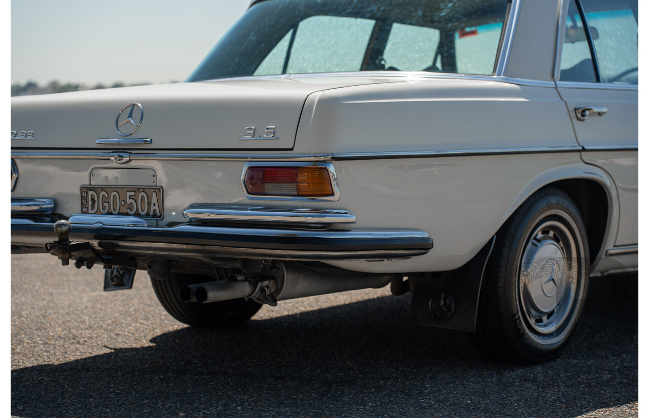 10/1972 Mercedes Benz 280 SE 3.5 W108 4d Sedan Papyrus White V8 3.5L