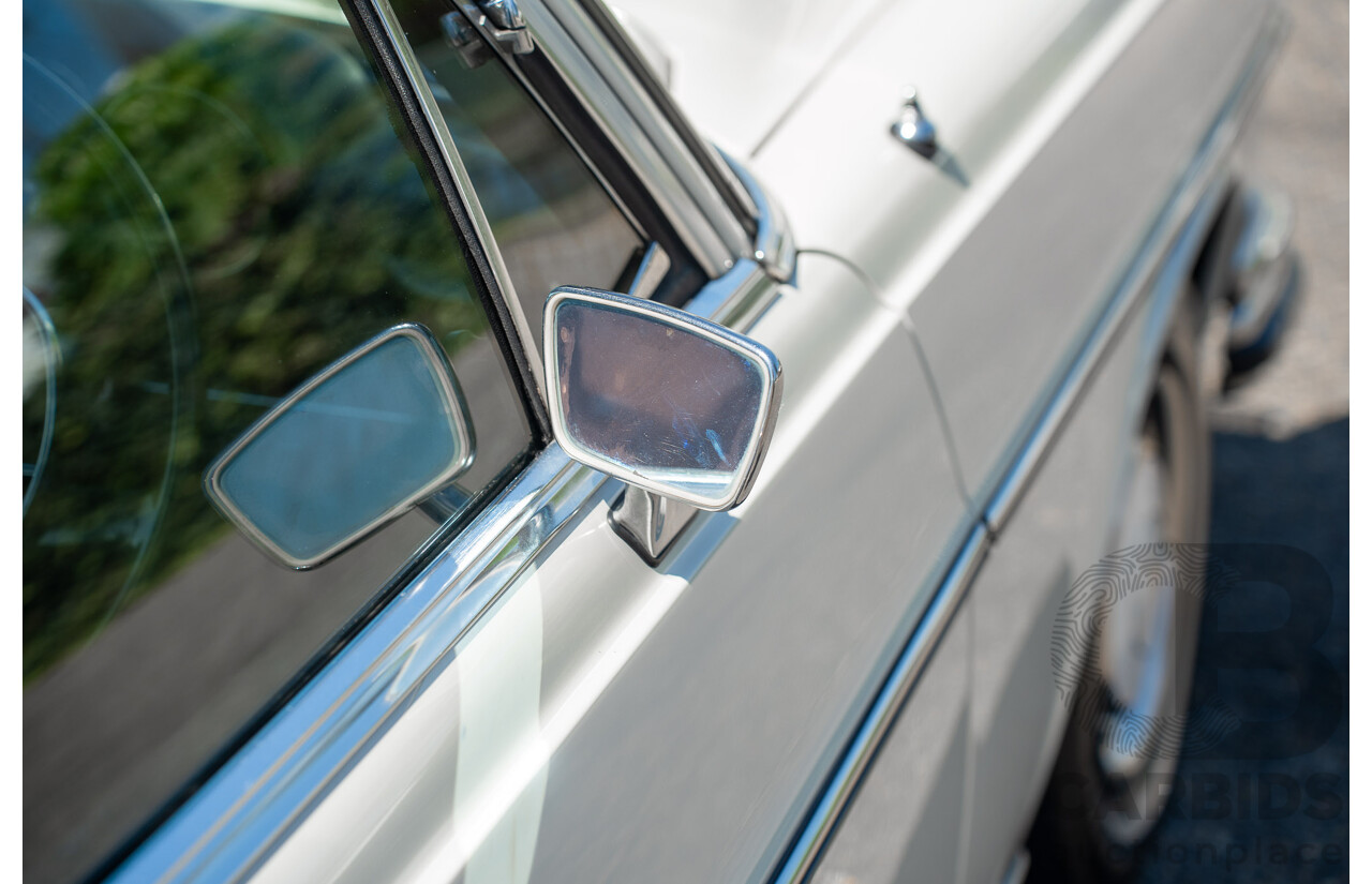 10/1972 Mercedes Benz 280 SE 3.5 W108 4d Sedan Papyrus White V8 3.5L