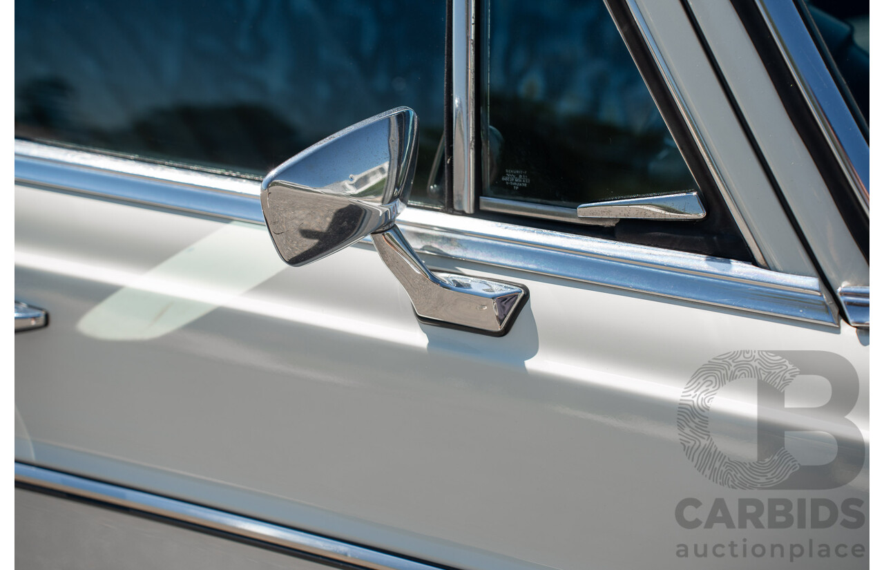 10/1972 Mercedes Benz 280 SE 3.5 W108 4d Sedan Papyrus White V8 3.5L