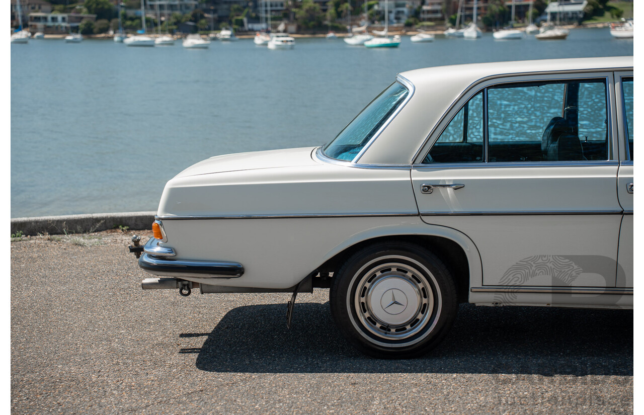 10/1972 Mercedes Benz 280 SE 3.5 W108 4d Sedan Papyrus White V8 3.5L