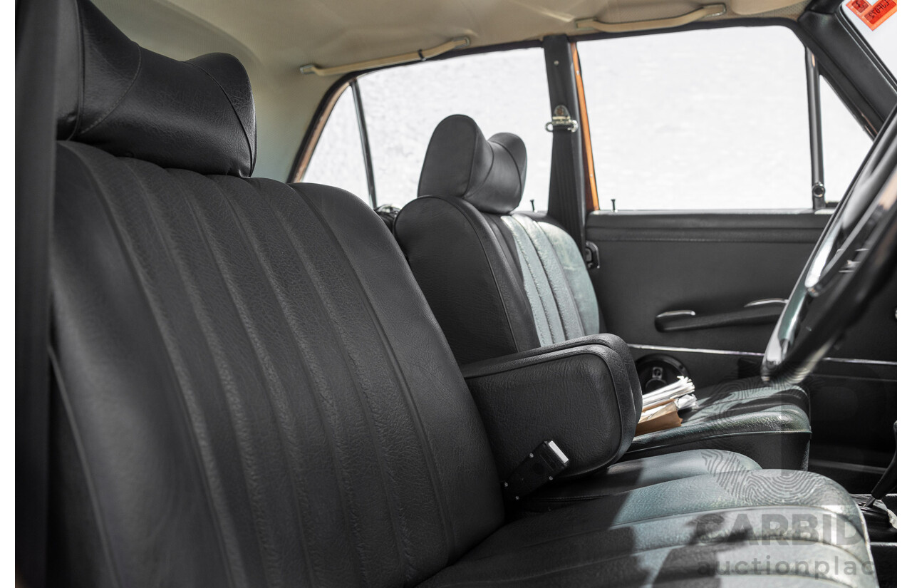 10/1972 Mercedes Benz 280 SE 3.5 W108 4d Sedan Papyrus White V8 3.5L