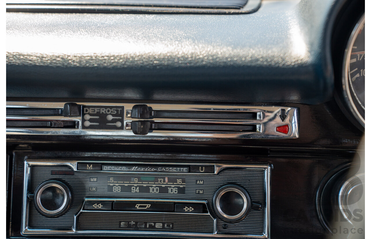 10/1972 Mercedes Benz 280 SE 3.5 W108 4d Sedan Papyrus White V8 3.5L